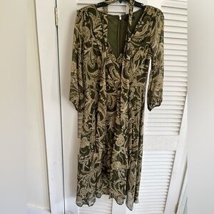 Tommy Hilfiger size 4 gold and olive dress